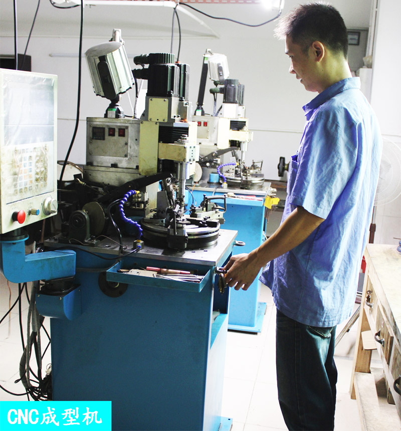 CNC مولڈنگ مشین